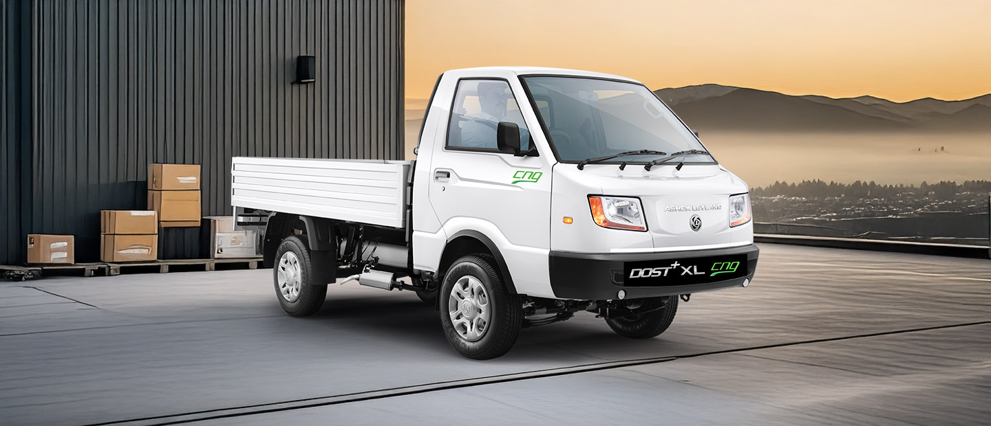 DOST XL CNG exterior